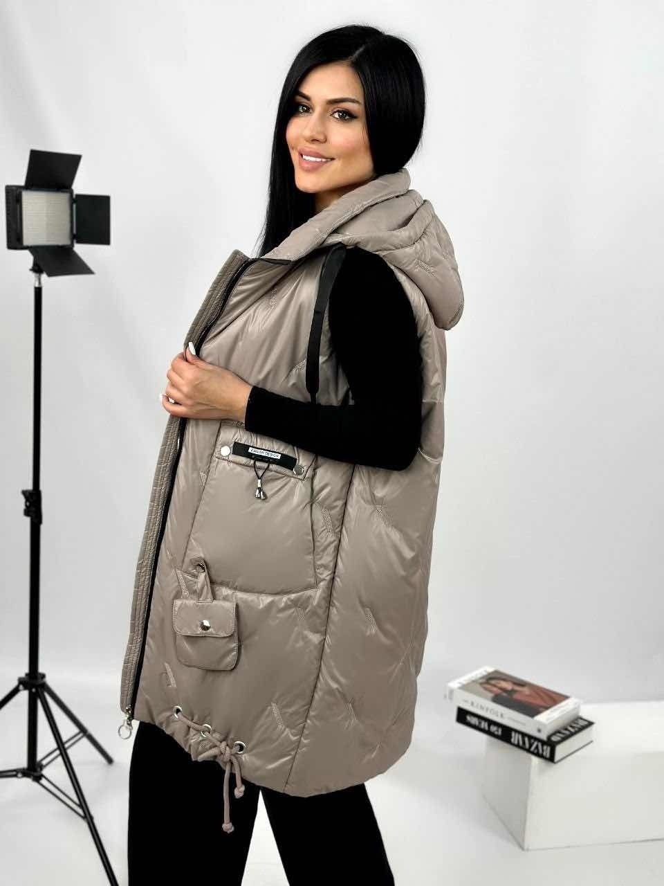 жилетка женская,жилет женский,жилетка с капюшоном длинная,жилет утепленный женский,жилет