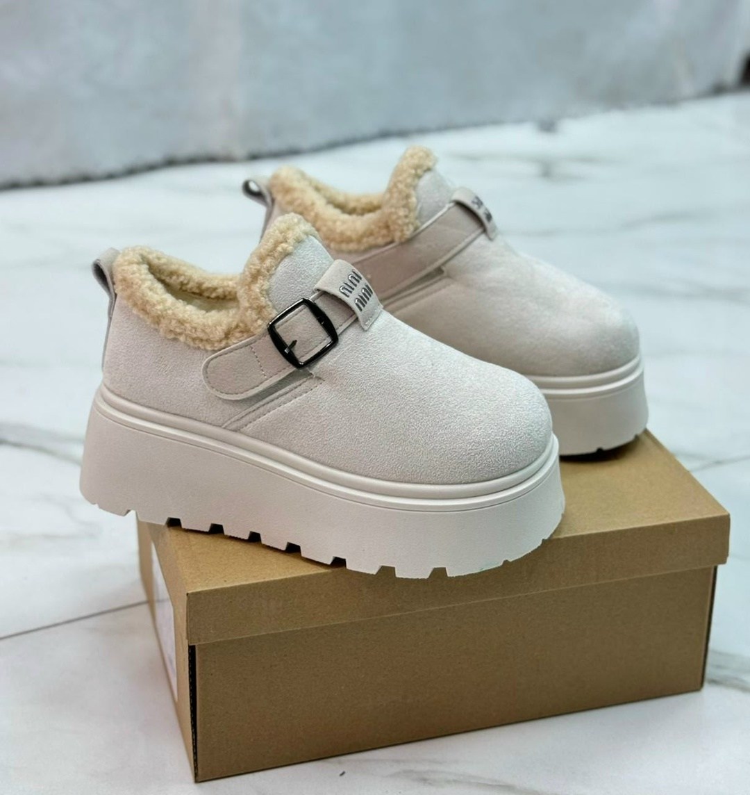 угги женские,,женская ,угги зимние короткие на платформе,зимняя женская