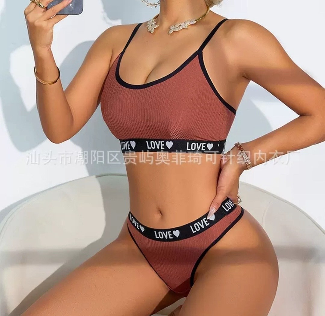 комплект нижнего белья,женский комплект нижнего белья с,спортивное белье для женщин,нижнее белье женский,комплекты белье