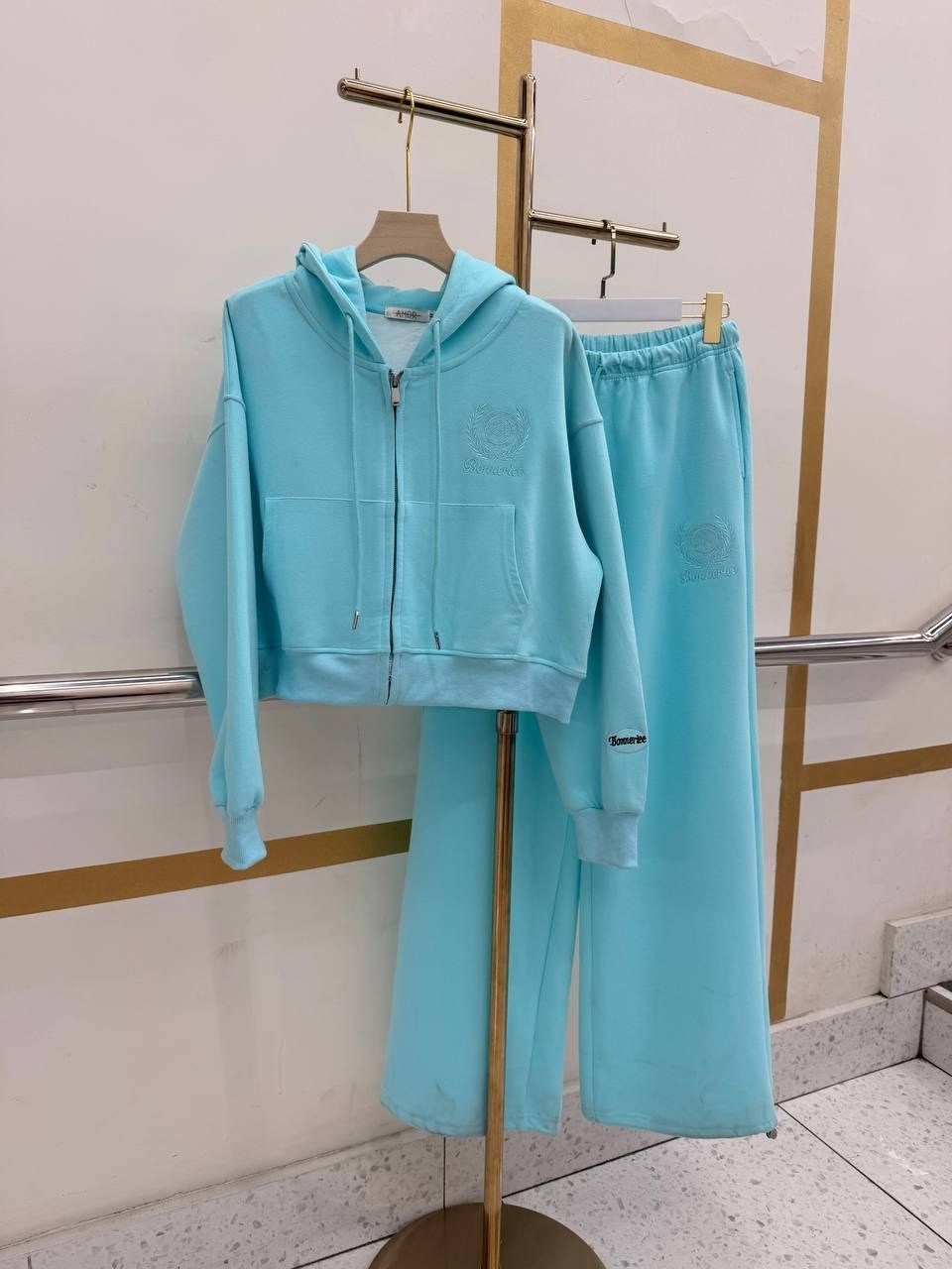 розовый костюм,женские костюмы спортивные,спортивные костюм,женский костюм