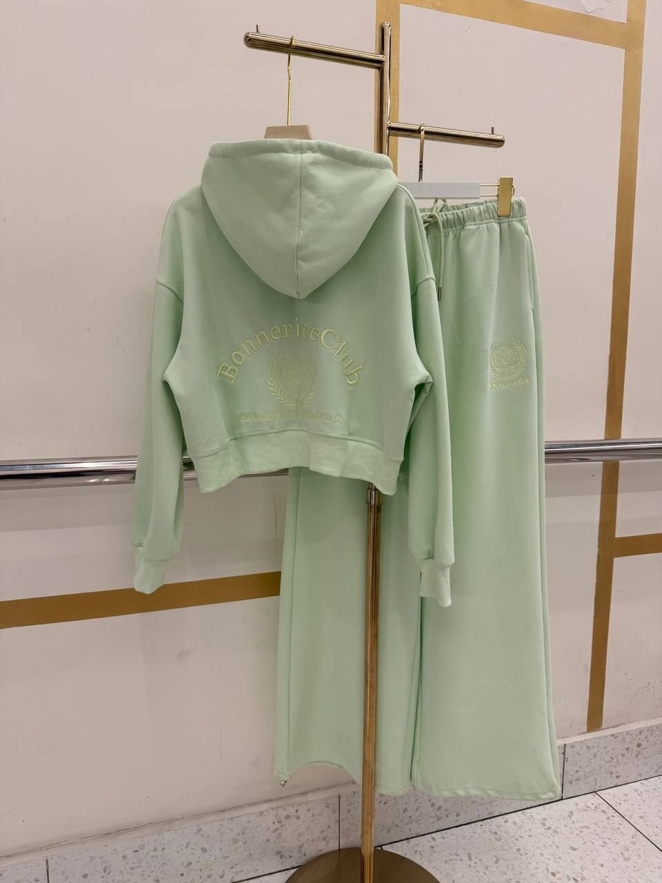 розовый костюм,женские костюмы спортивные,спортивные костюм,женский костюм