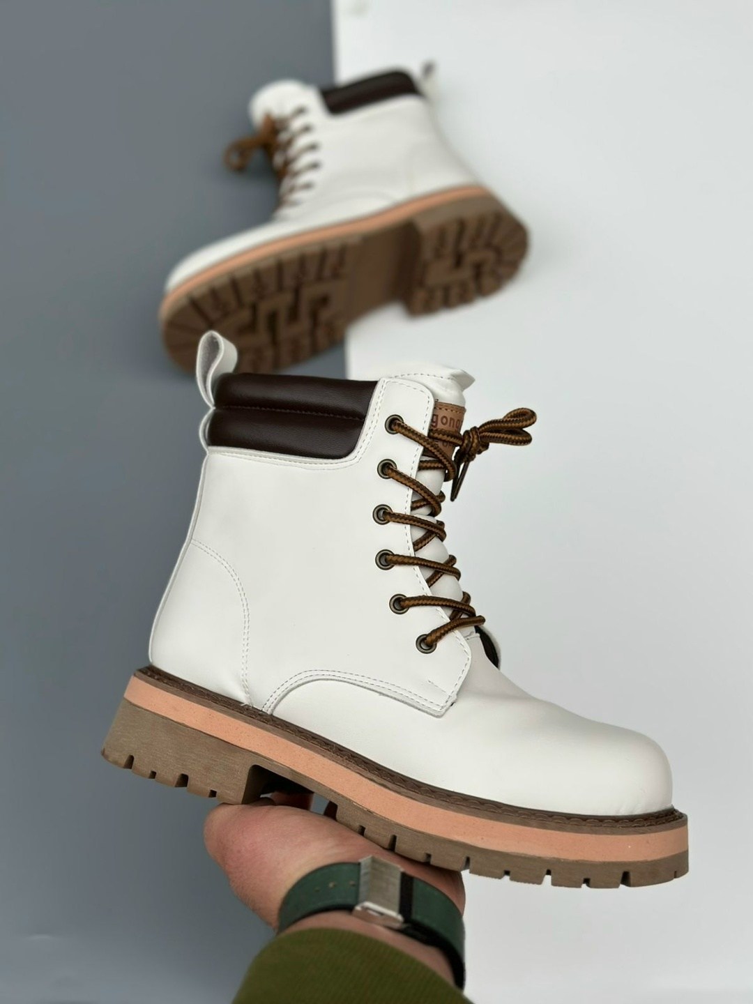 ,женские ботинки,ботинки белые,женская ,стильные ботинки