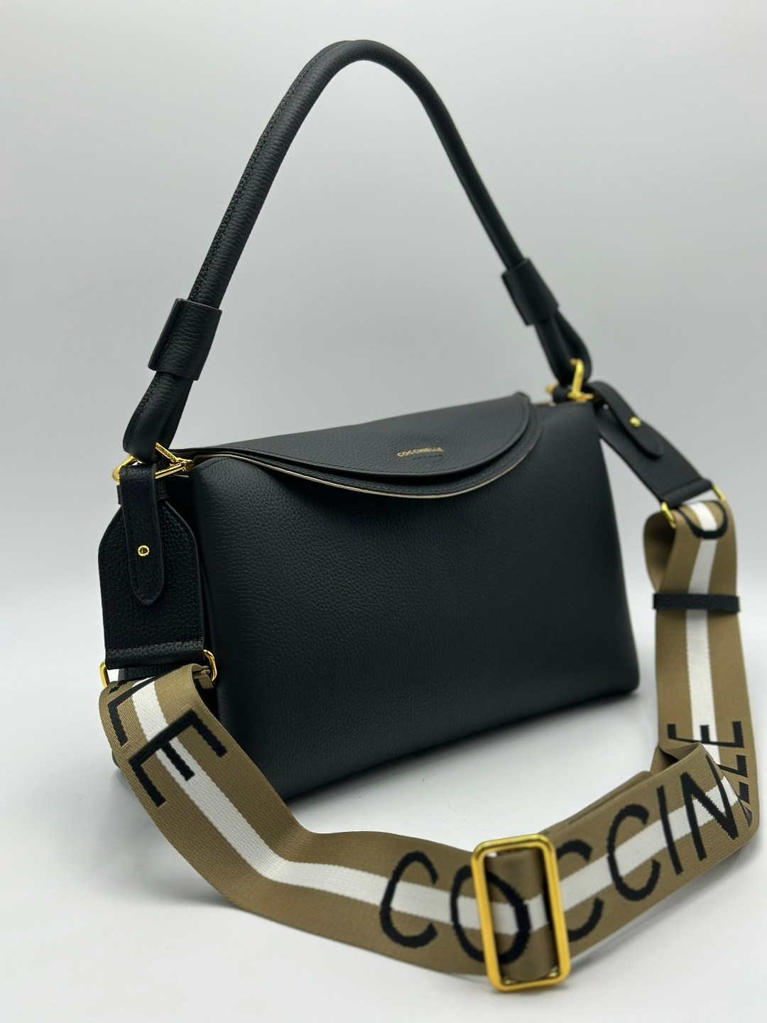 сумки женская,сумка,coccinelle сумка,женская сумка coccinelle,женская брендовая сумка