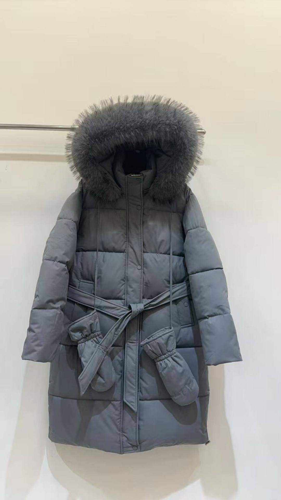 женские пуховики,пуховик длинный,пуховик,пуховик средней длины,зимние куртки