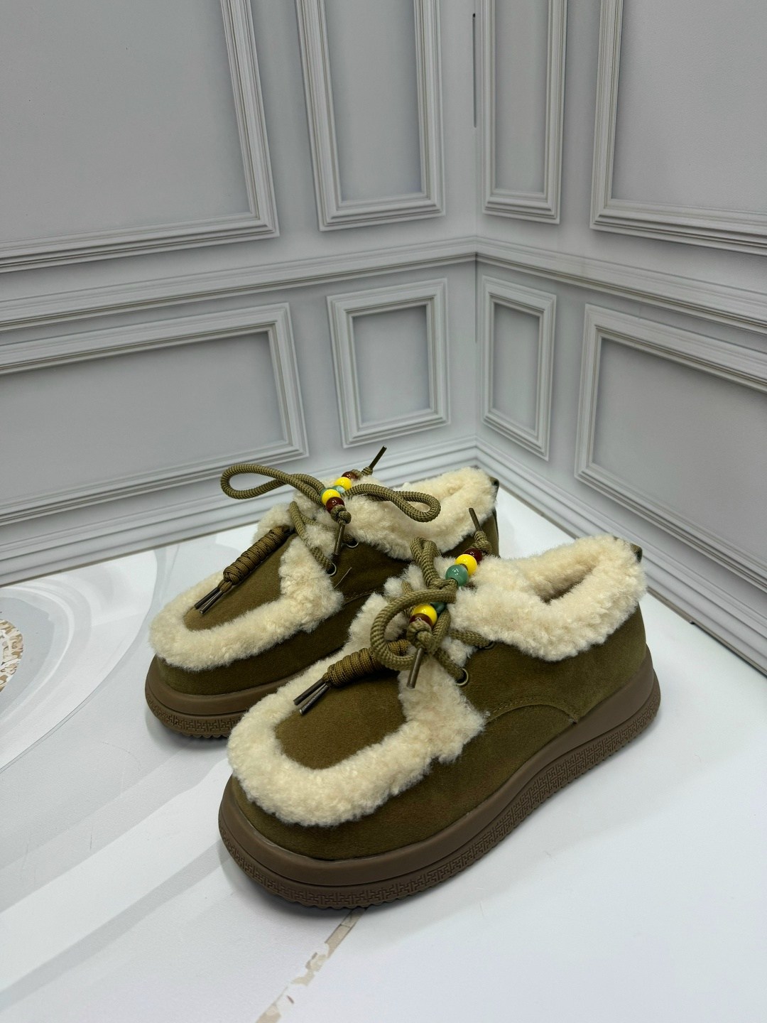 ,зимняя женская ,зимняя ,женские зимние ботинки,женская