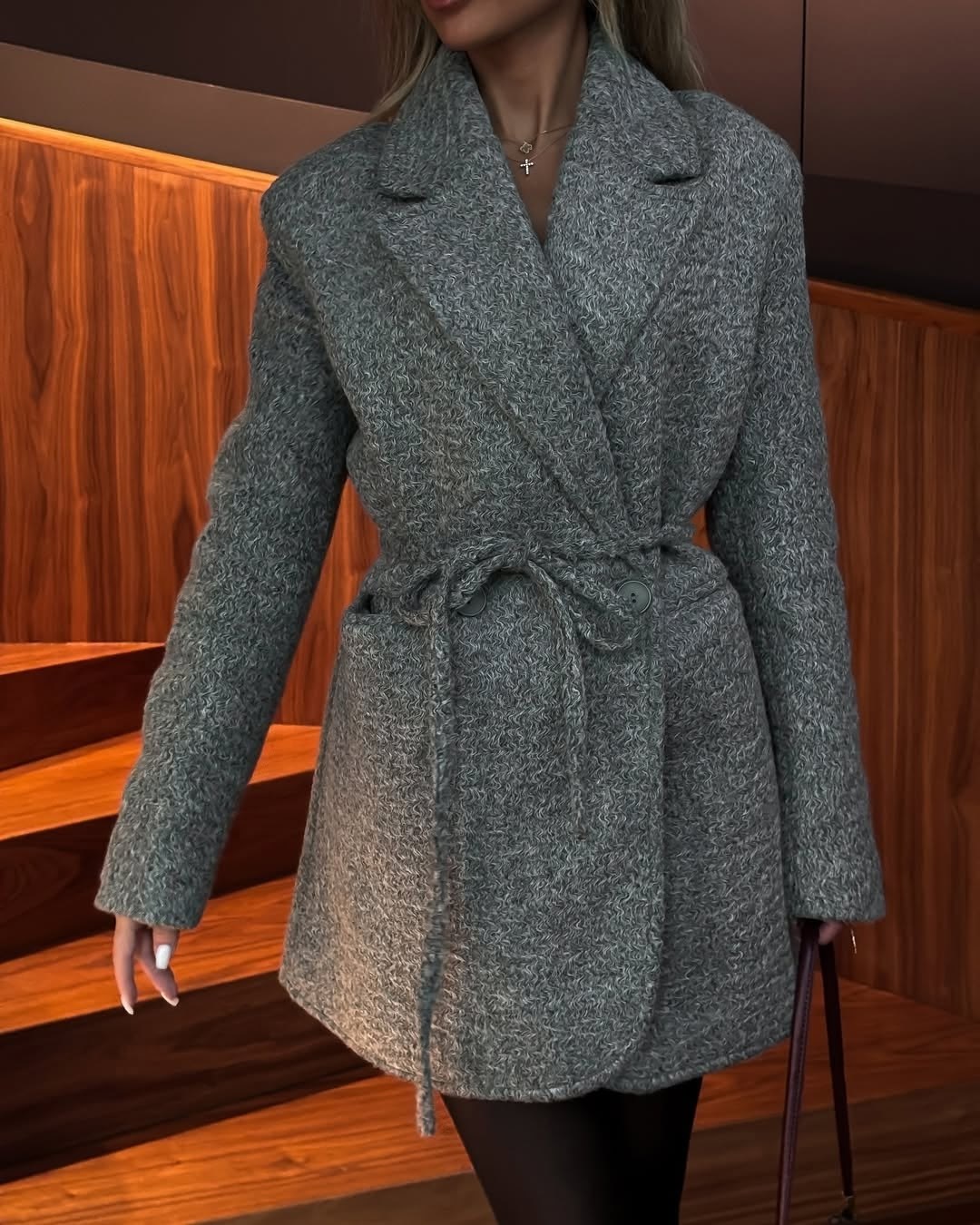 стильное пальто,пальто женское серое,пальто серое,пальто с поясом