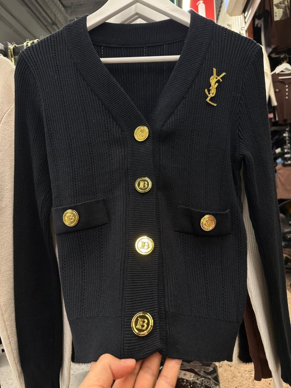 кардиган с пуговицами,женский трикотажный кардиган с,вязаный кардиган,вязаный женский кардиган,трикотажный кардиган на пуговицах