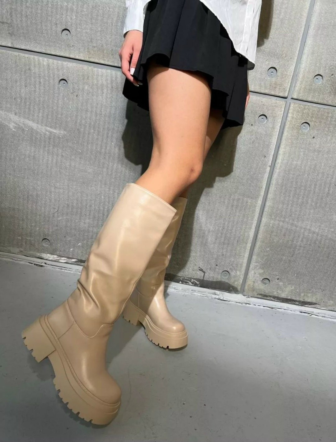 женские сапоги,бежевые сапоги,стильные сапоги,сапоги зимние,модные сапоги
