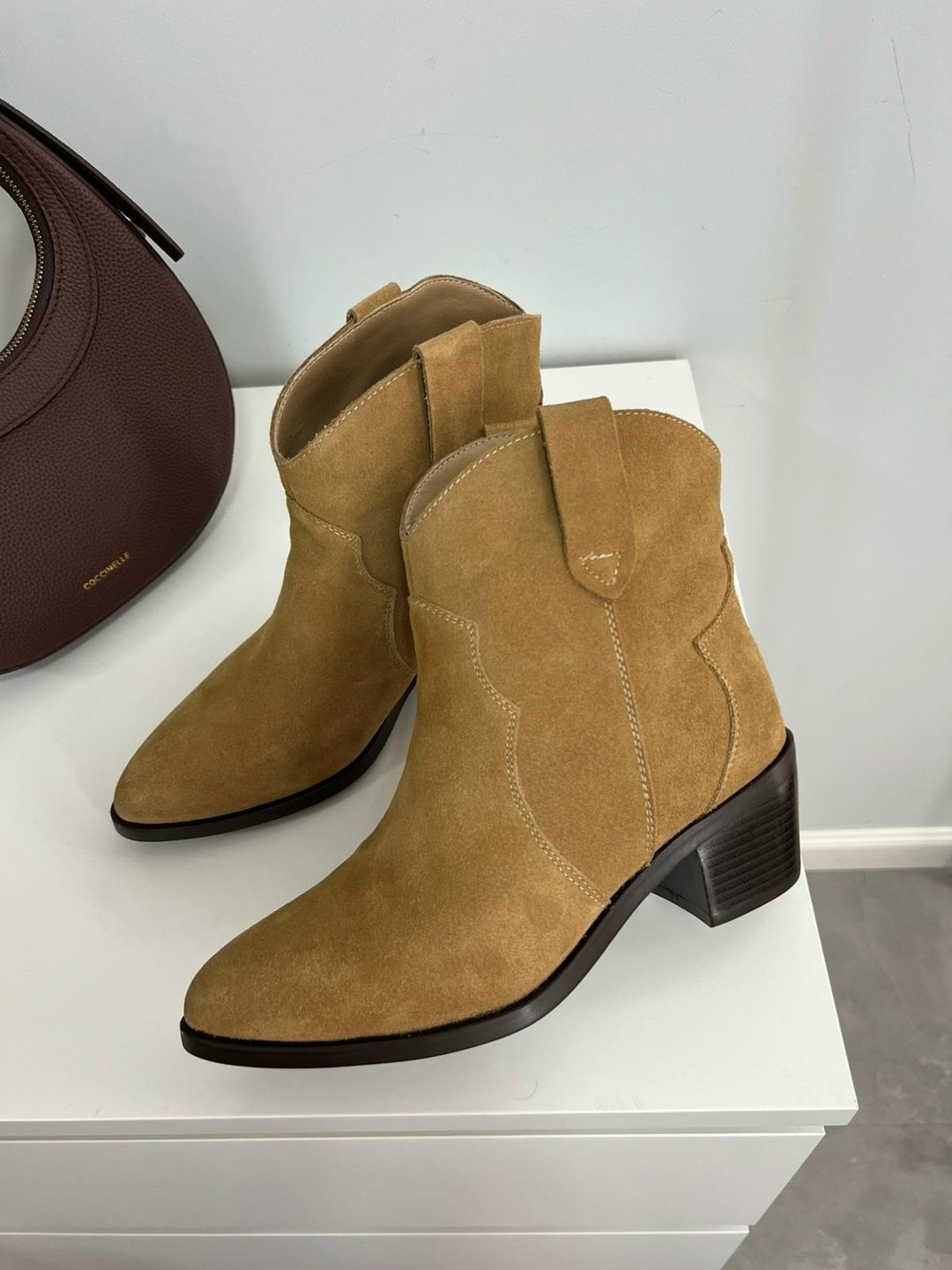 замшевые ботильоны,,бежевые замшевые ботильоны,замшевые ботинки,женские ботильоны из натуральной замши