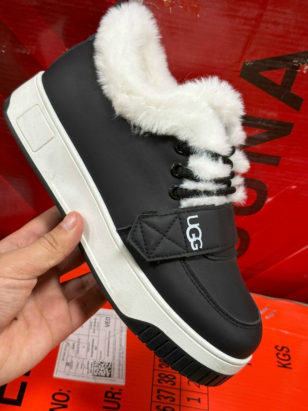 ,кеды ugg женские,кроссовки ugg,зимние кроссовки,кроссовки женскиe