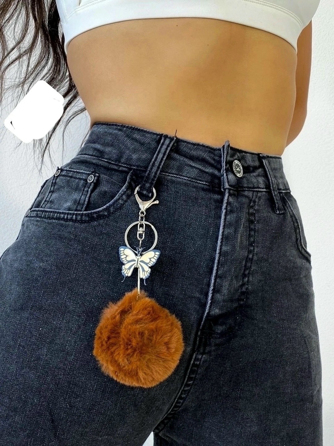 меховой брелок,брелок пушистый,пушистые брелки,брелок с помпоном,модные брелки