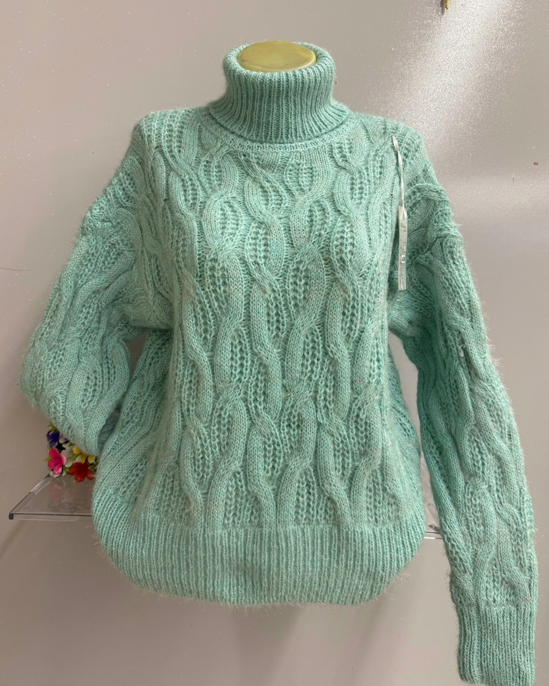 женский свитер,свитера вязаные,женские вязаные свитера,свитер,свитер вязанный