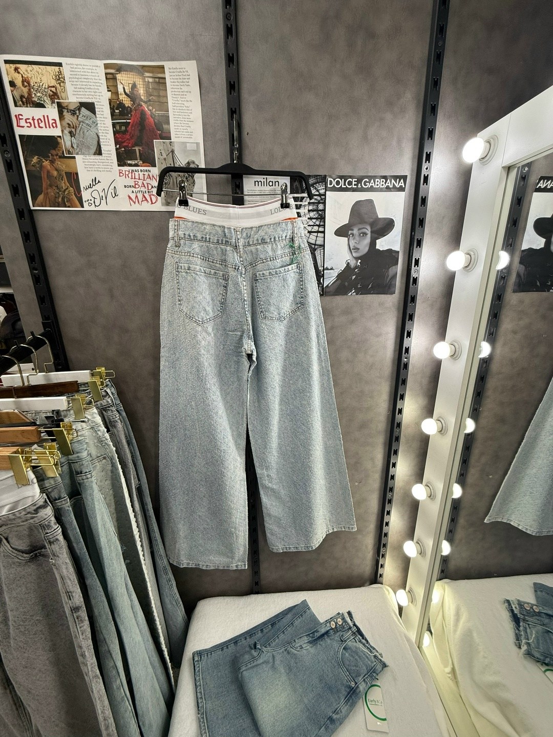 женские джинсы,джинсовые брюки,брюки джинсы,штаны джинсы,стильные джинсы