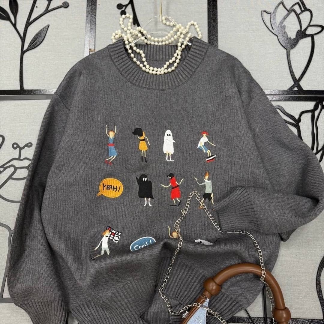 свитер с принтом,свитер,модные свитера,свитера женские,свитер с вышивкой