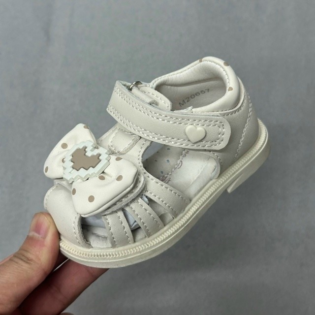 ,детские босоножки,детская ,босоножки сказка для девочки,босоножки для девочек