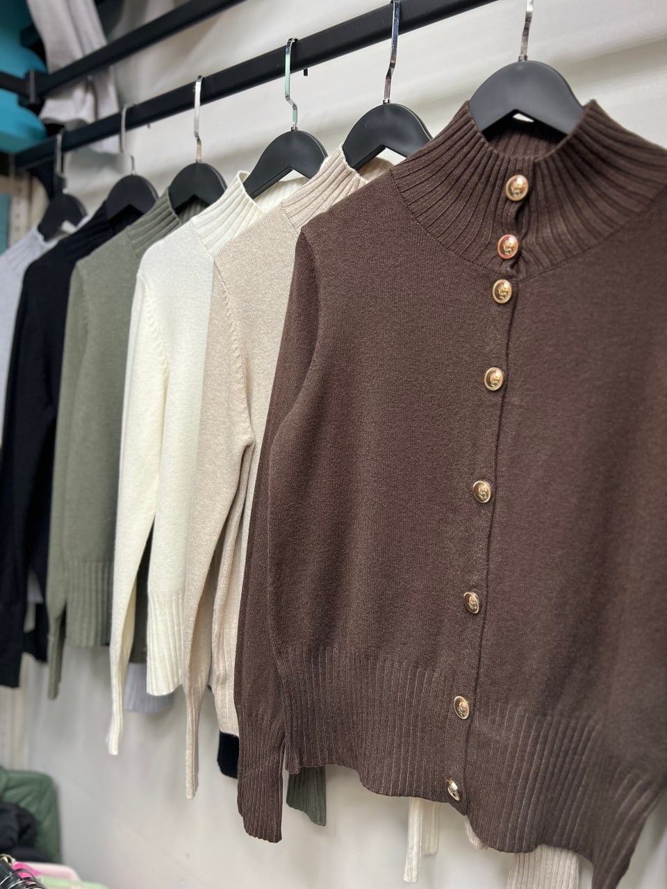 кардиган,вязаные кардиганы,кардиган женский,коричневый кардиган,кардиган на пуговицах