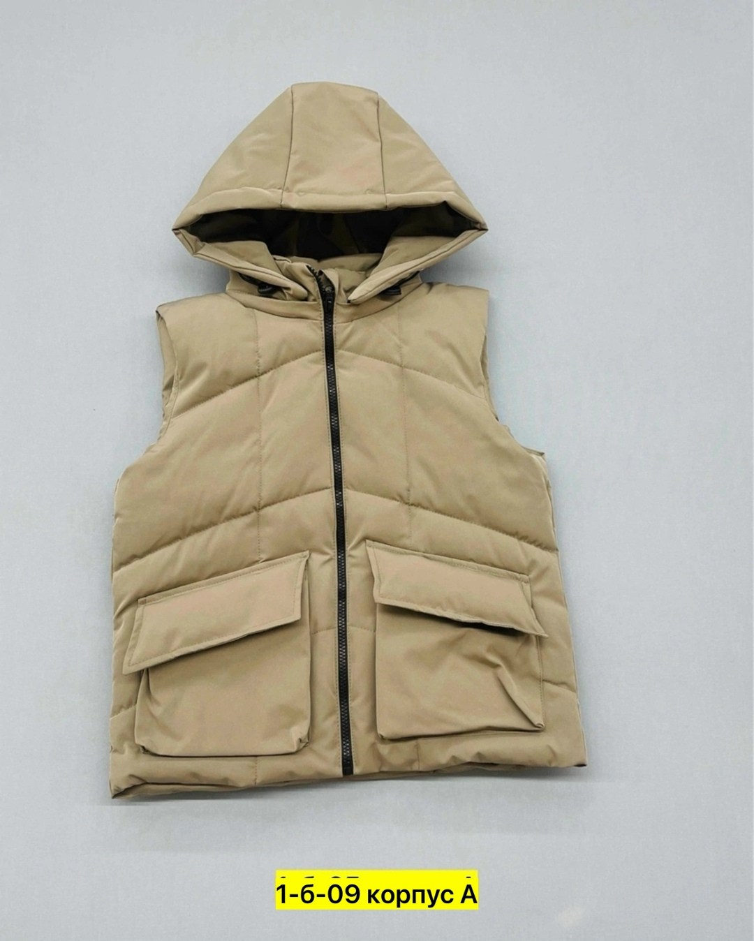 жилетка безрукавка утепленная с капюшоном,жилетка безрукавка утепленная,жилетка теплая,жилетка безрукавка утепленная детская,жилетка