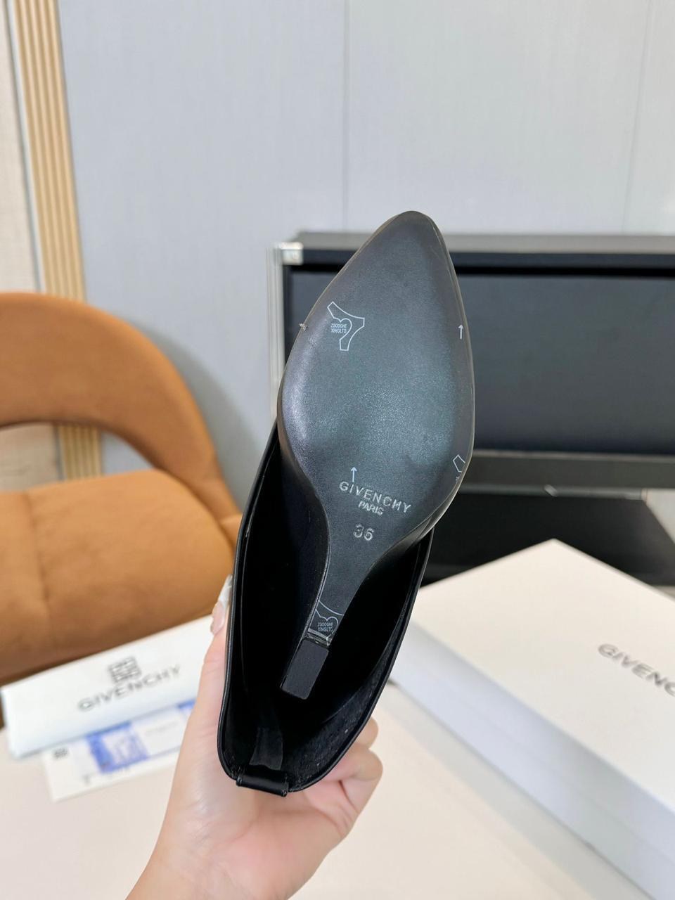 женские сапоги,,сапоги на шпильках,кожаные женские сапоги,сапоги трубы