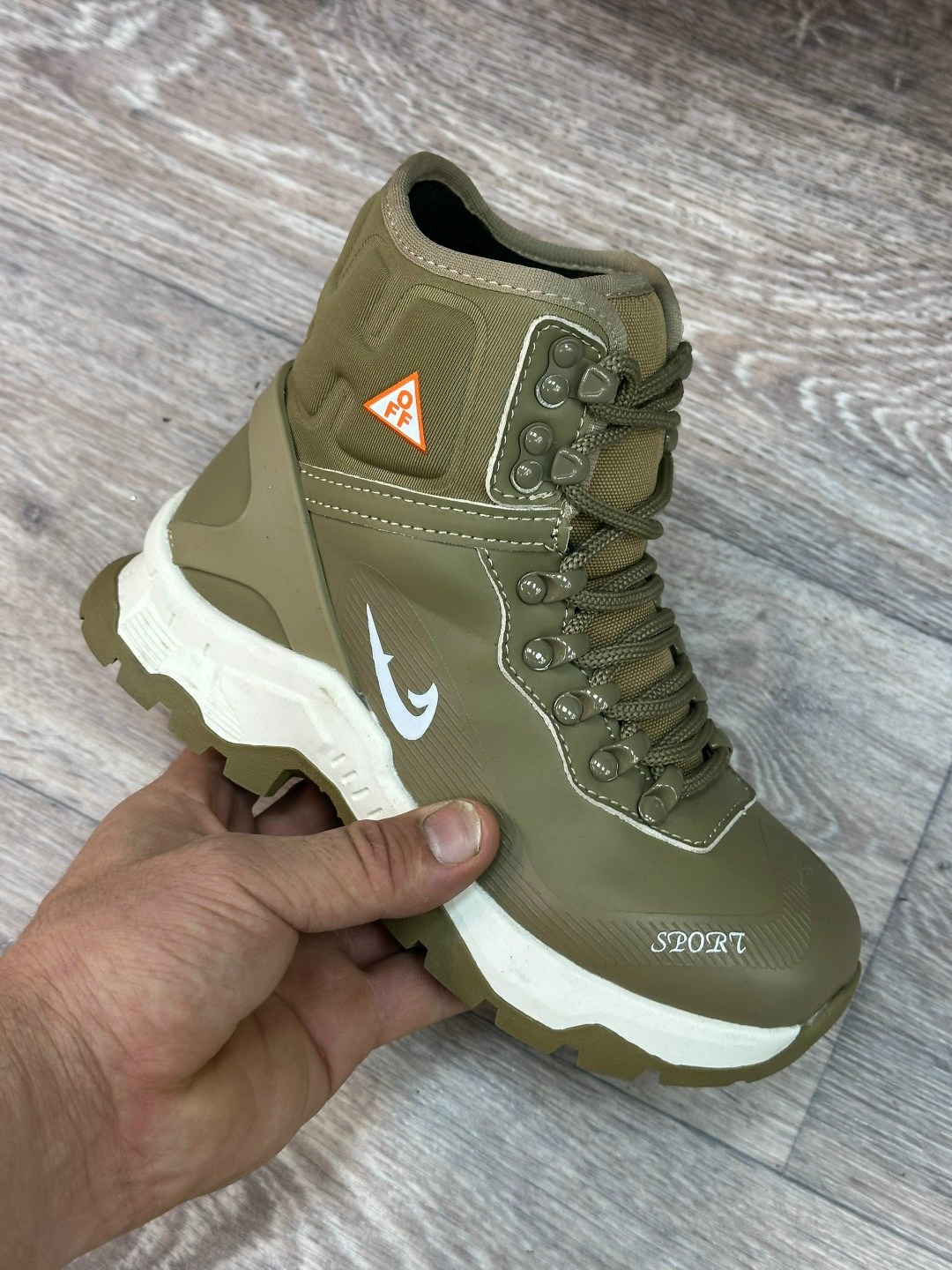 кроссовки зимние мужские adidas,кроссовки зимние adidas,кроссовки adidas,зимние ботинки adidas,adidas climaproof кроссовки мужские