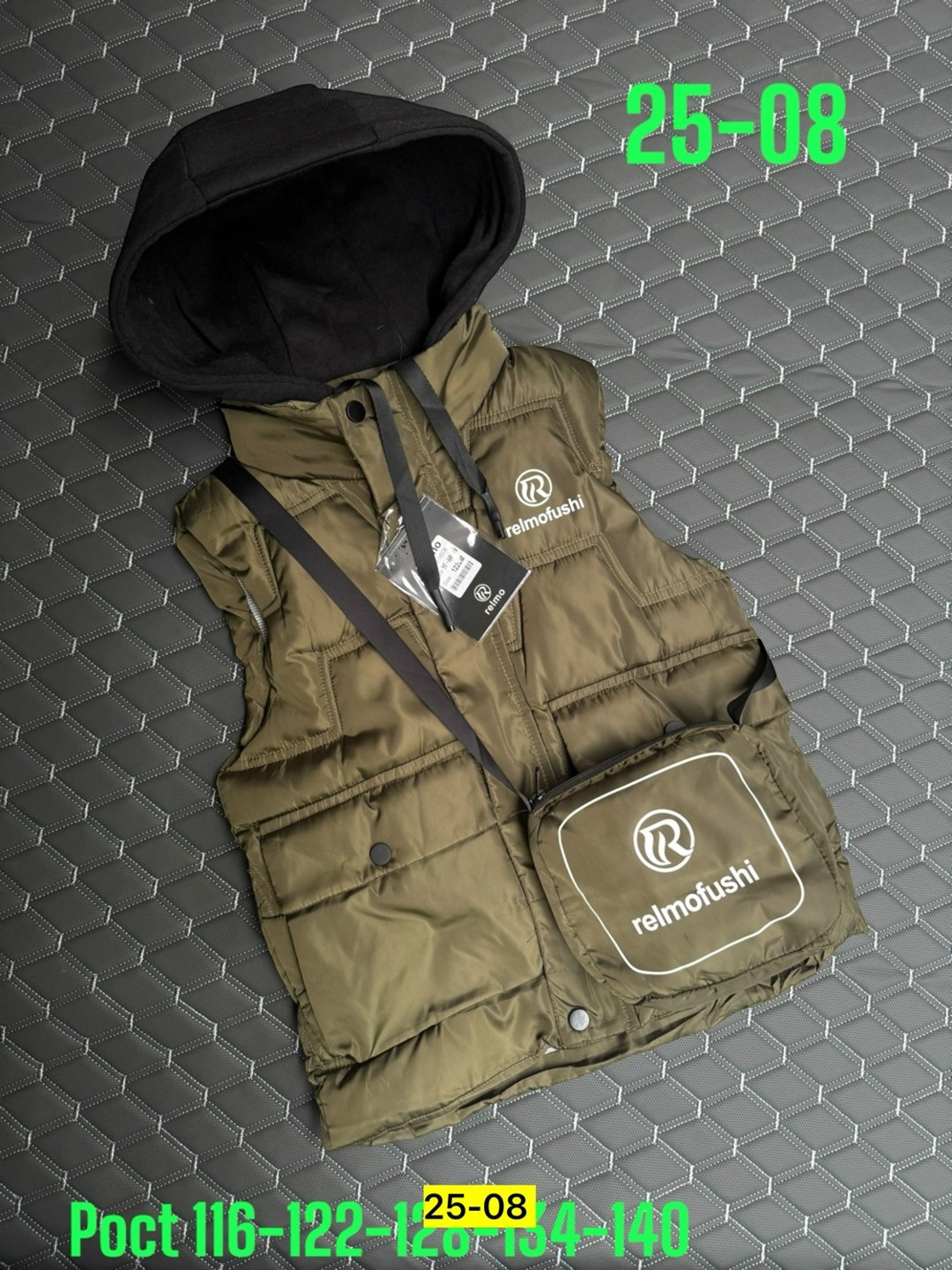 жилет детский,жилетка детская,жилетка,жилеты детские,жилет