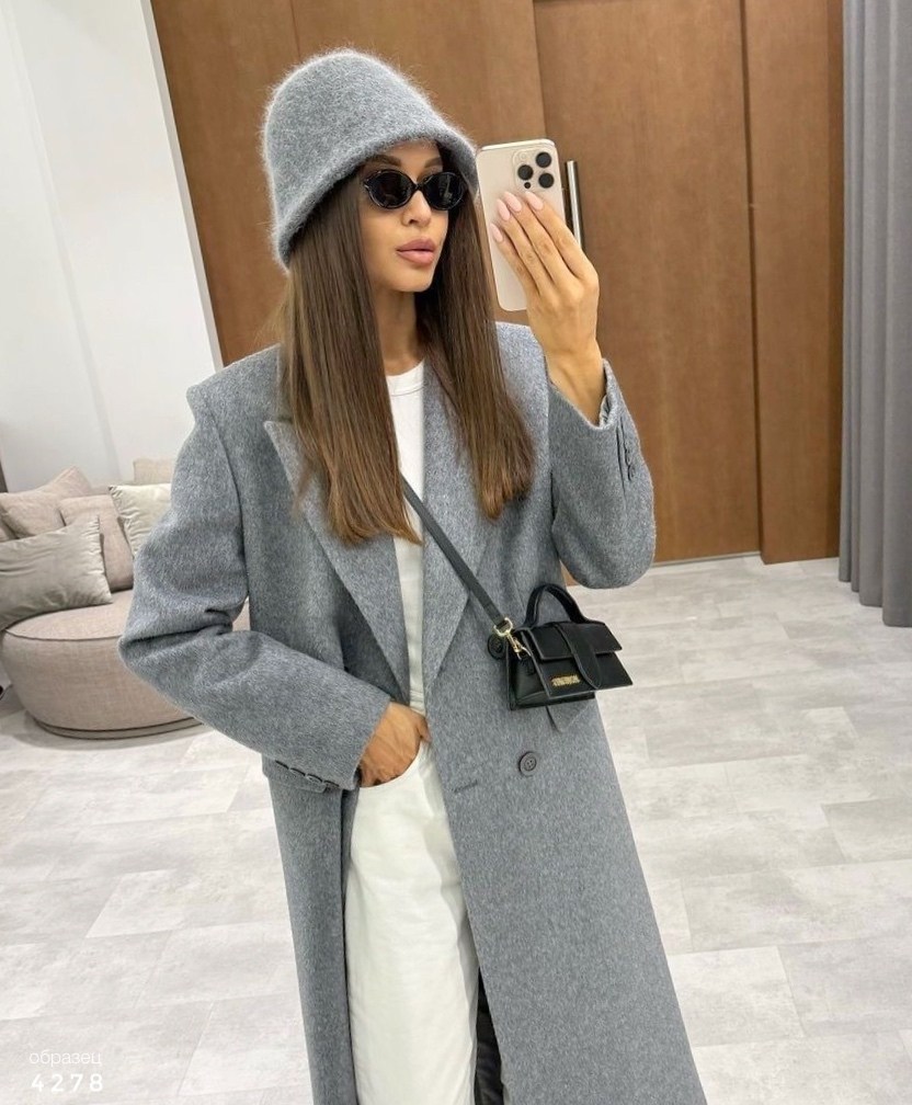 образ с серым пальто,серое пальто,стильное пальто,модное пальто,шарф к светло серому пальто