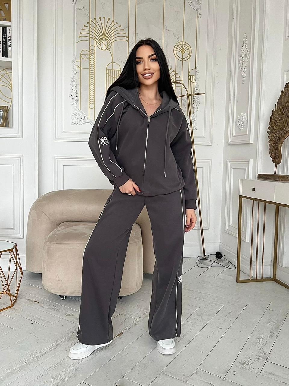 спортивные костюмы женские,стильные костюмы,спортивные костюмы,костюмы женские,красный костюм