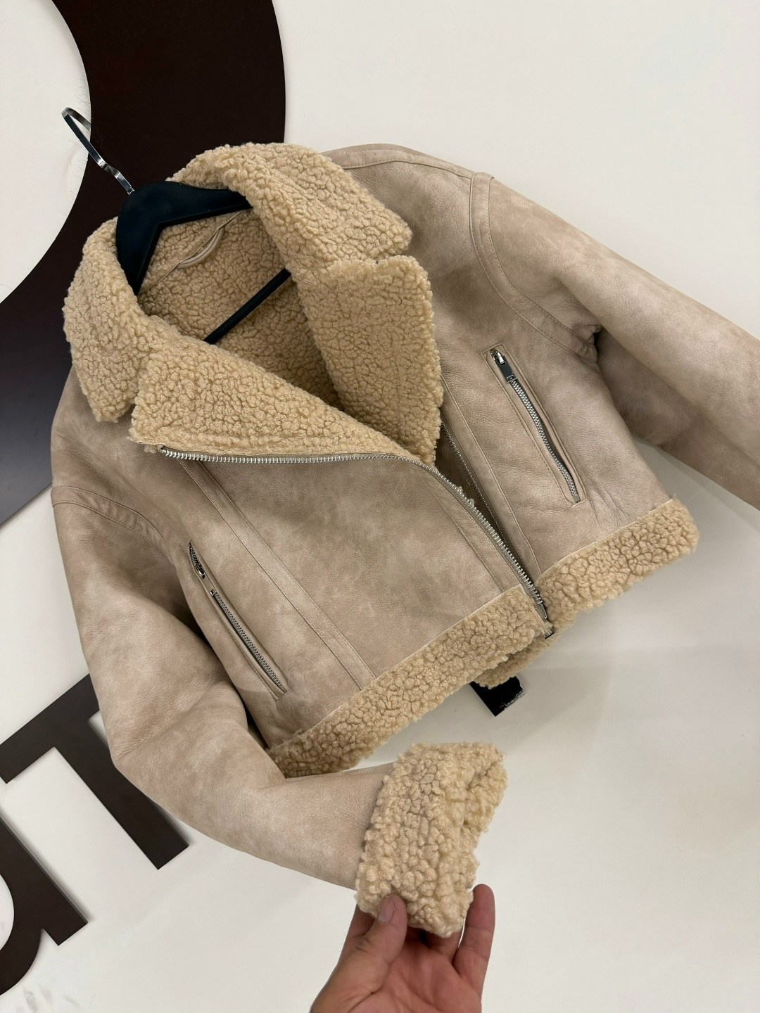 короткая куртка из искусственной кожи,куртка из искусственной кожи женская,дубленка укороченная,женская укороченная куртка из искусственной кожи,куртка дубленка