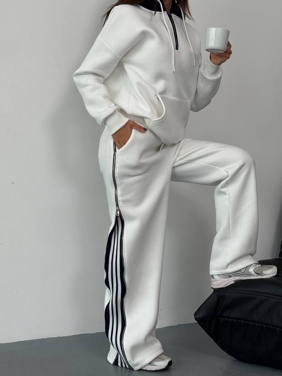 костюмы спортивные женские,модные костюмы,стильные костюмы,спортивные костюм,костюм белый