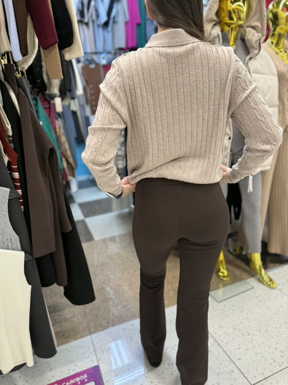 брюки широкие,брюки для женщин,брюки с высокой талией,стильные брюки,брюки клеш