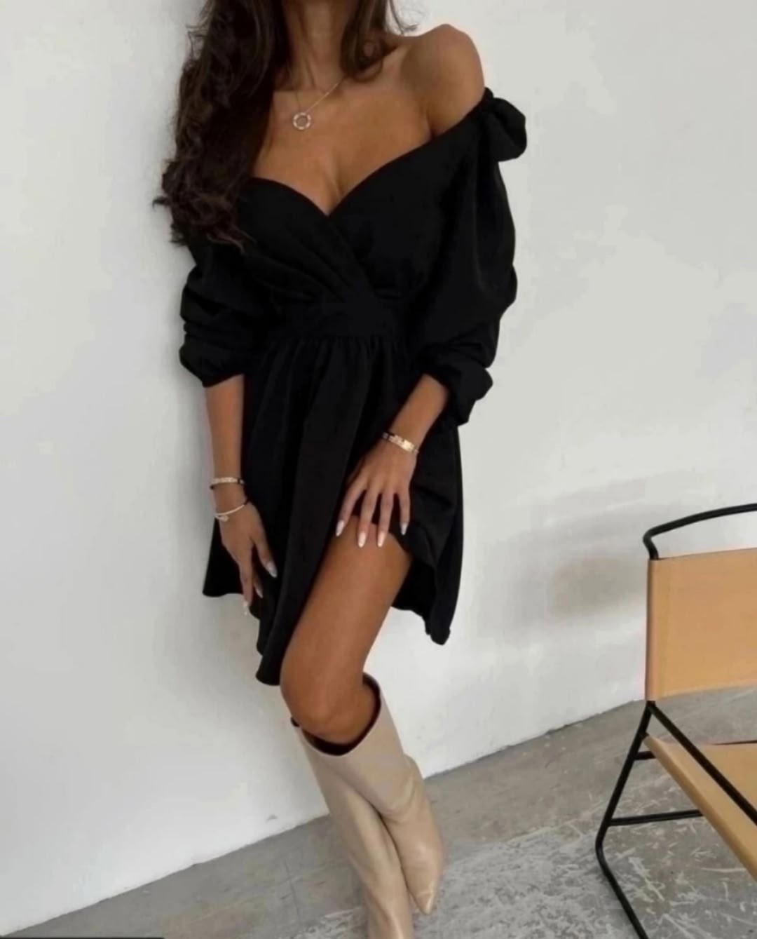 платье с объемными рукавами,современное декольте,платье стиль,элегантное платье,платье