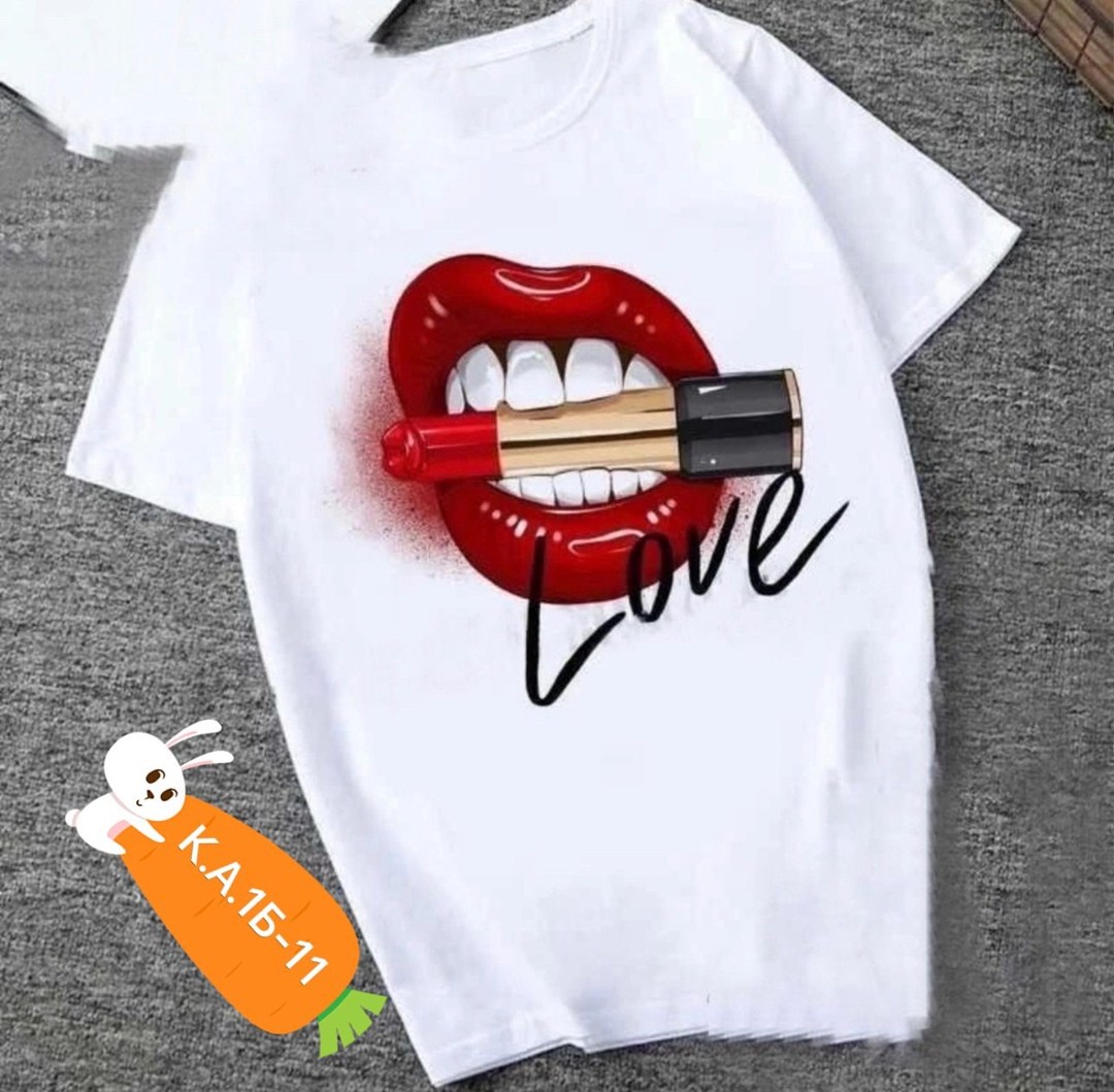 майка с губами,женская футболка с принтом,женская футболка,футболка с принтом губы,летние женские футболки