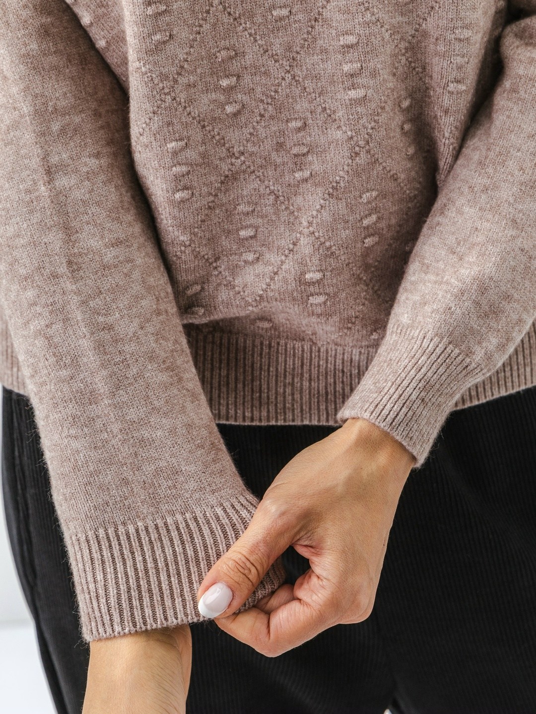 свитера женские,бежевый джемпер,джемпер,джемпера женские,свитер