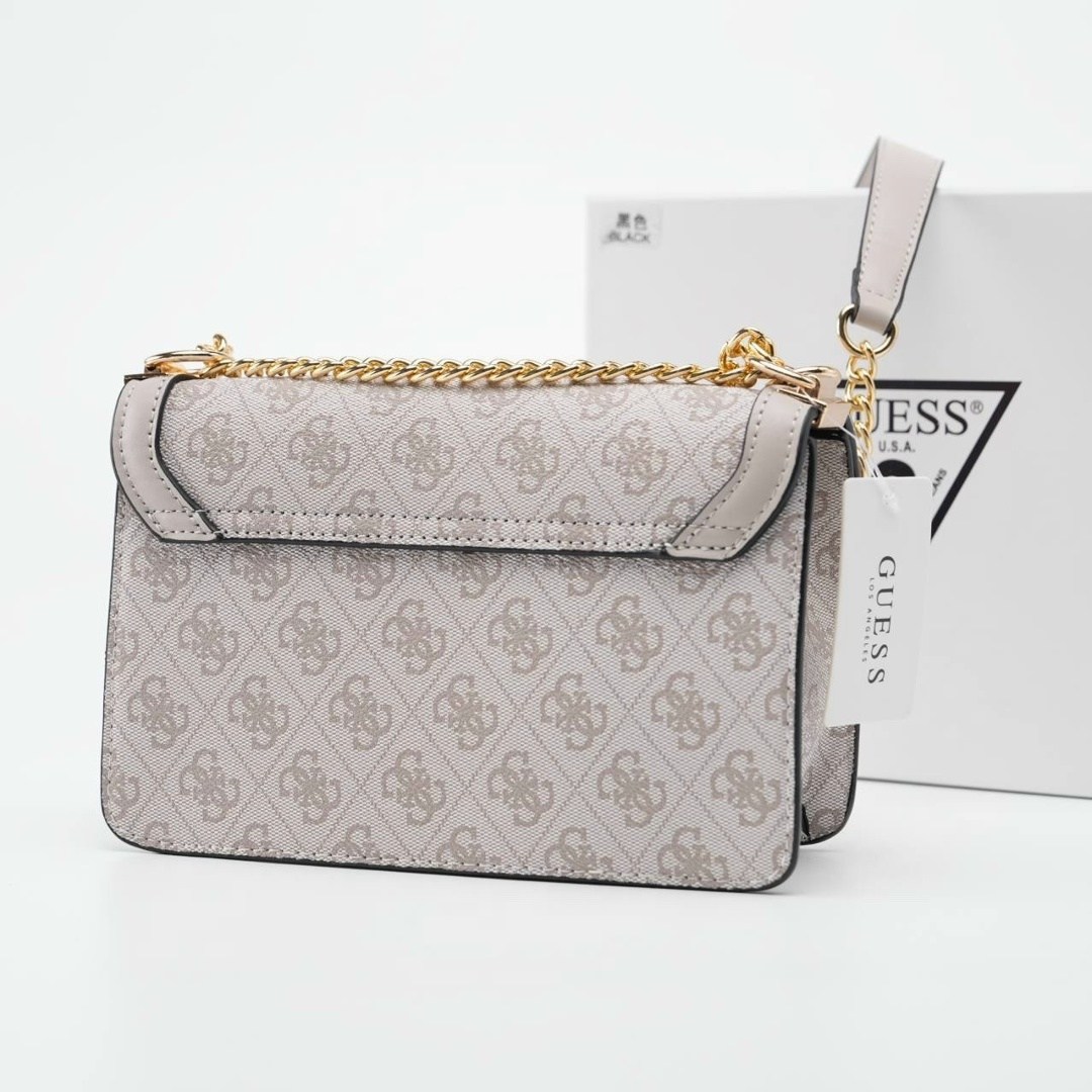 guess сумка,сумка guess женская,сумка через плечо guess,guess сумка на плечо,guess сумка кросс боди