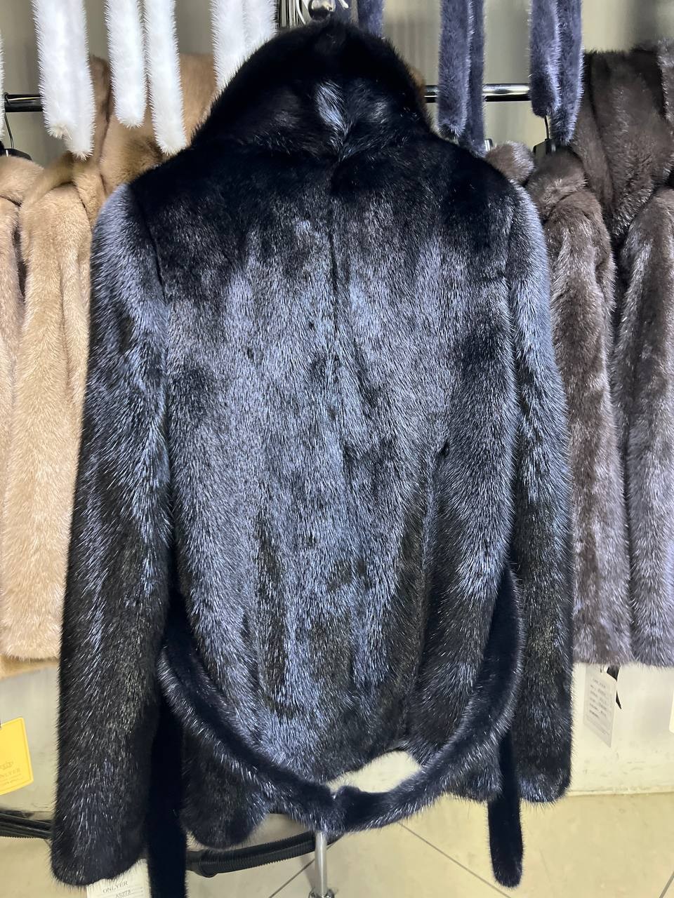 шубы норковые,шуба норковая женская,норковая шуба автоледи,шуба норка,норковая шуба с английским воротником