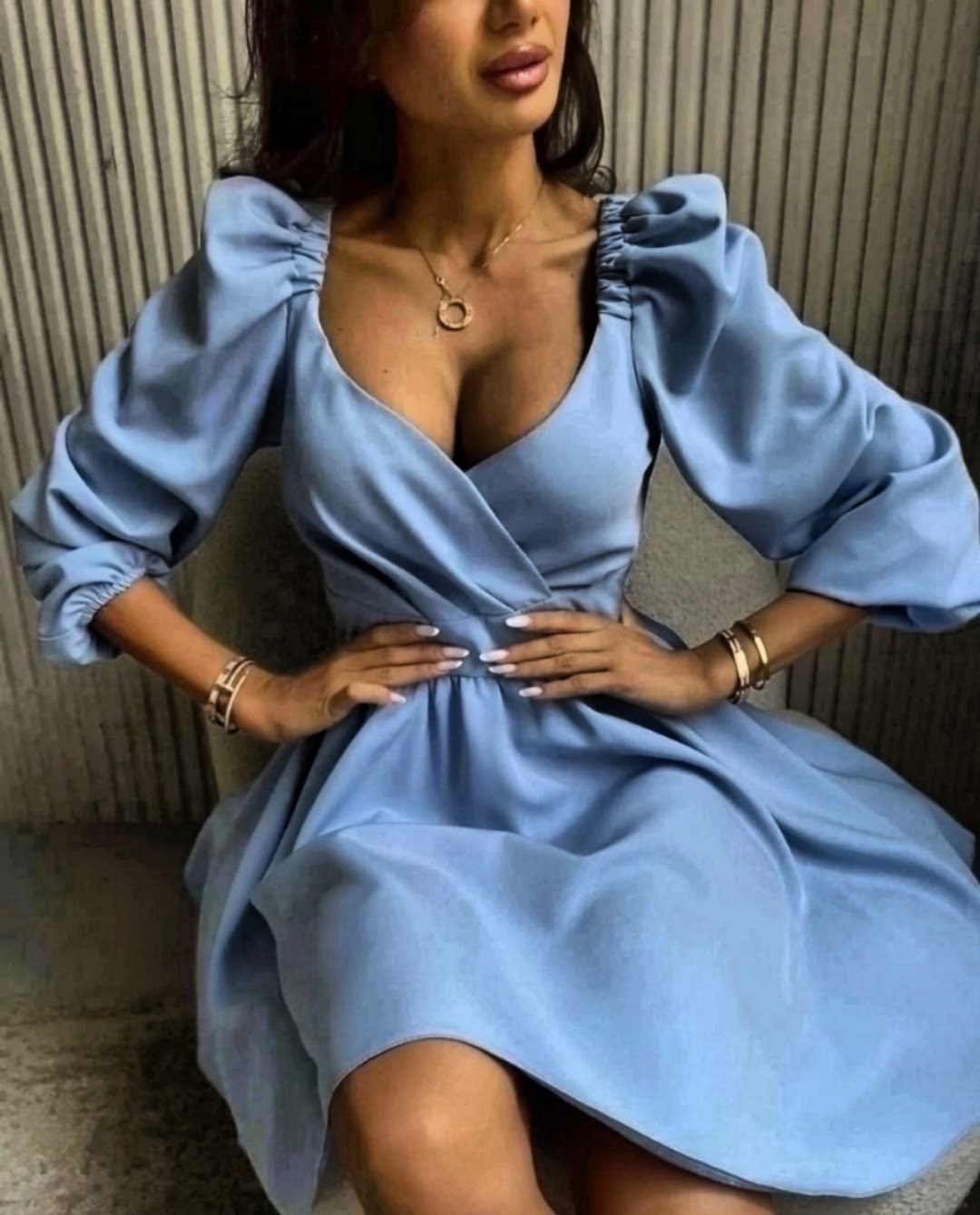 платье с объемными рукавами,современное декольте,платье стиль,элегантное платье,платье