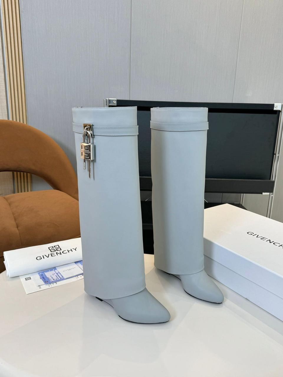 сапоги givenchy,сапоги givenchy shark lock,сапоги живанши,высокие сапоги,дживанши сапоги