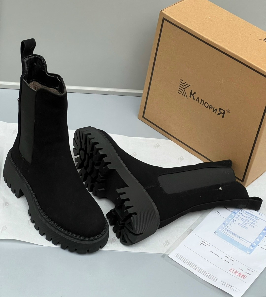 женские ботинки,, женская,полусапоги,замшевые ботинки