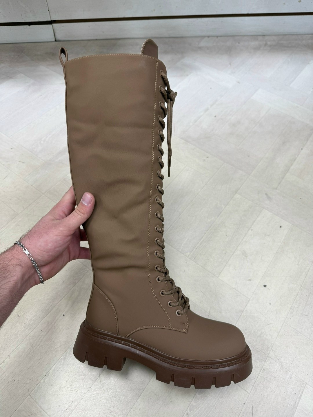 ,высокие сапоги женские,сапоги зимние женские,сапог женский,сапоги со шнуровкой