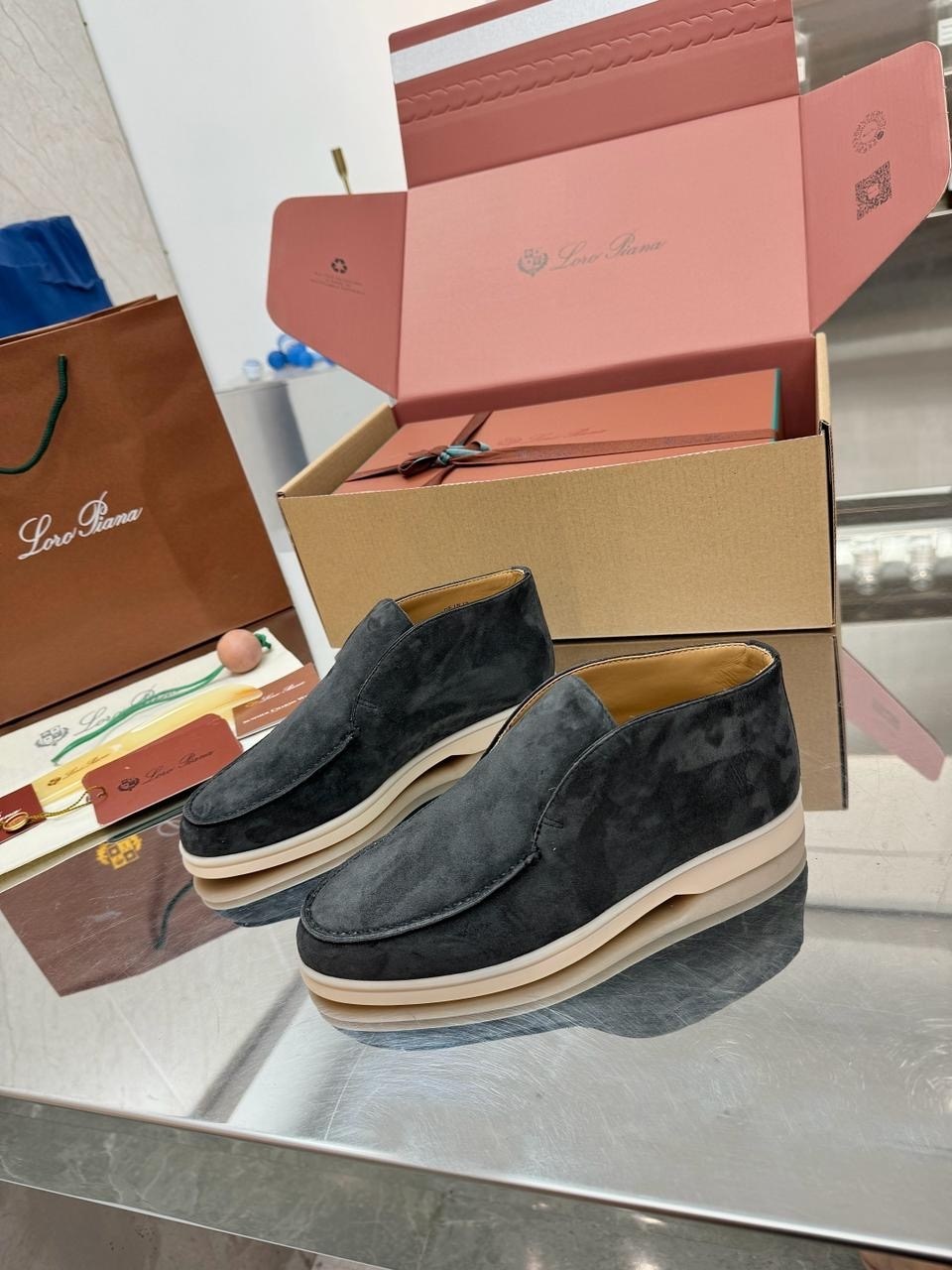 ,лоферы loro piana,лоферы из натуральной замши loro piana,лоферы мужские loro piana,ботинки лоро пиано