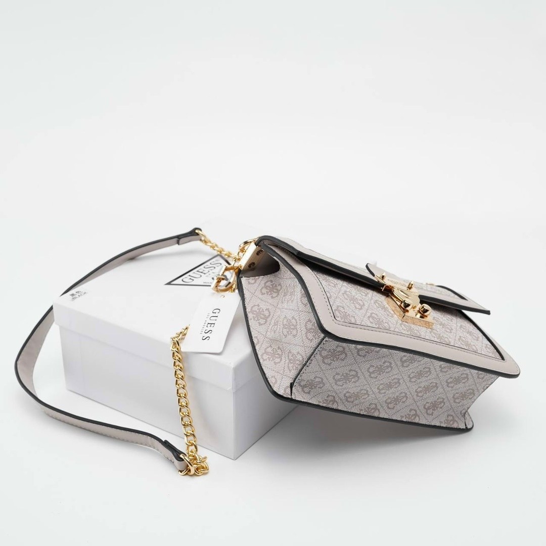 guess сумка,сумка guess женская,сумка через плечо guess,guess сумка на плечо,guess сумка кросс боди