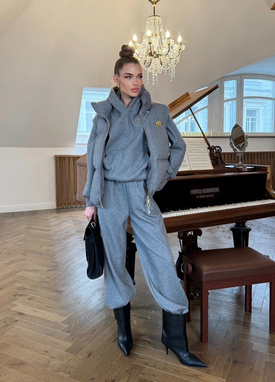 костюм тройка с курткой,стильная куртка,стильные костюмы,костюм тройка женский,костюм на флисе