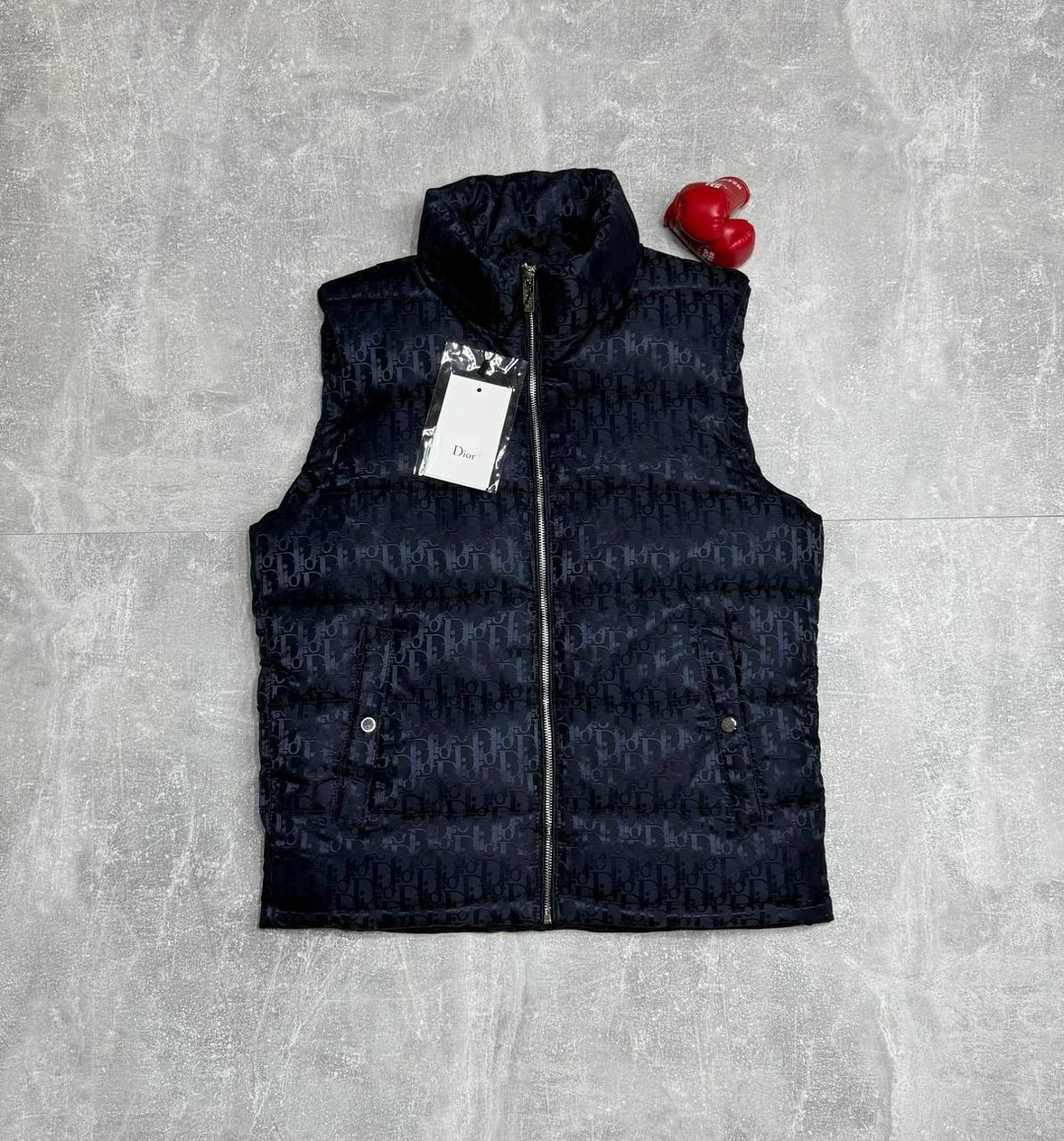 жилетка dior,жилет dior,жилетка диор белая,жилет,жилетка