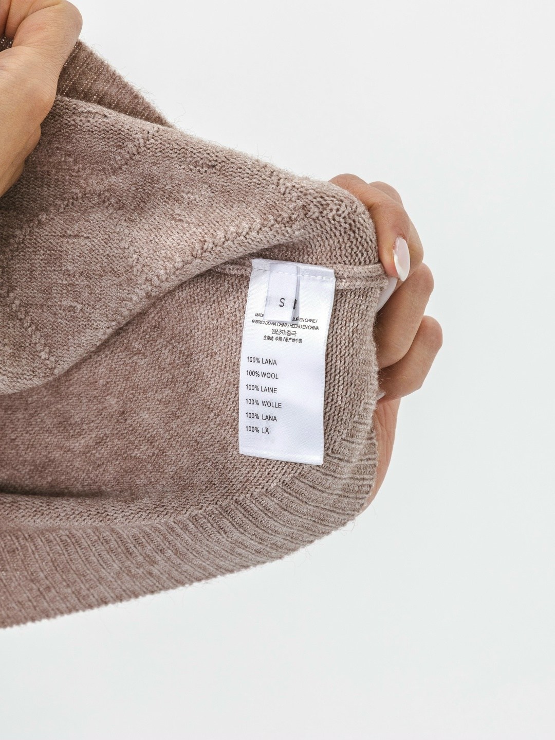 свитера женские,бежевый джемпер,джемпер,джемпера женские,свитер