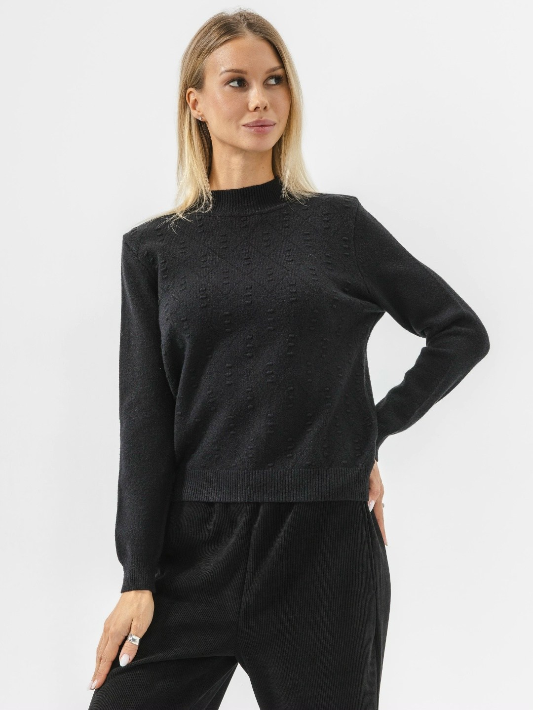 джемпер,женские джемпера,свитера женские,свитер черный,свитер