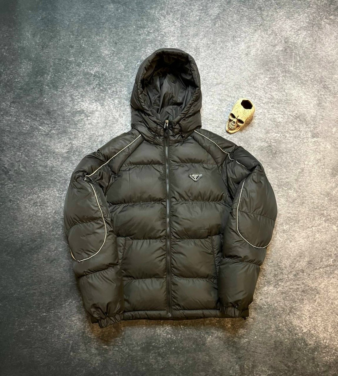 пуховик повседневный,куртка пуховик,пуховик prada,пуховик,двусторонний пуховик