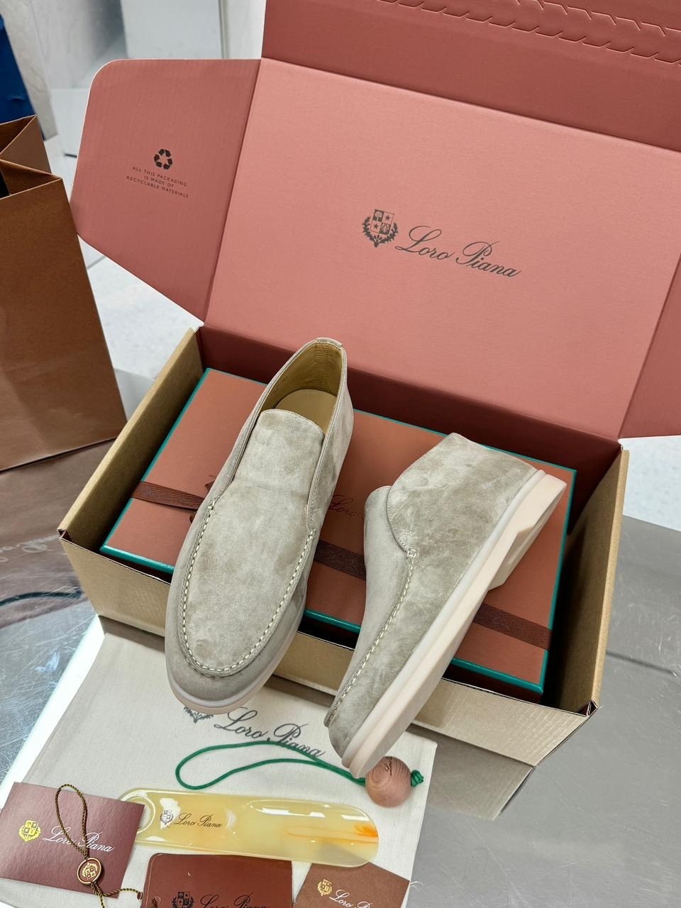 ,лоферы loro piana,лоферы из натуральной замши loro piana,лоферы мужские loro piana,ботинки лоро пиано