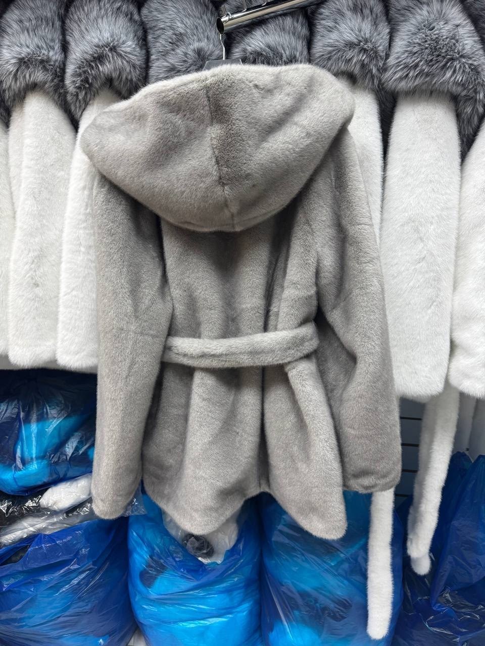 шубы норковые,шуба с капюшоном,шуба искусственная под норку с капюшоном,шуба искусственная,норковая шуба с капюшоном