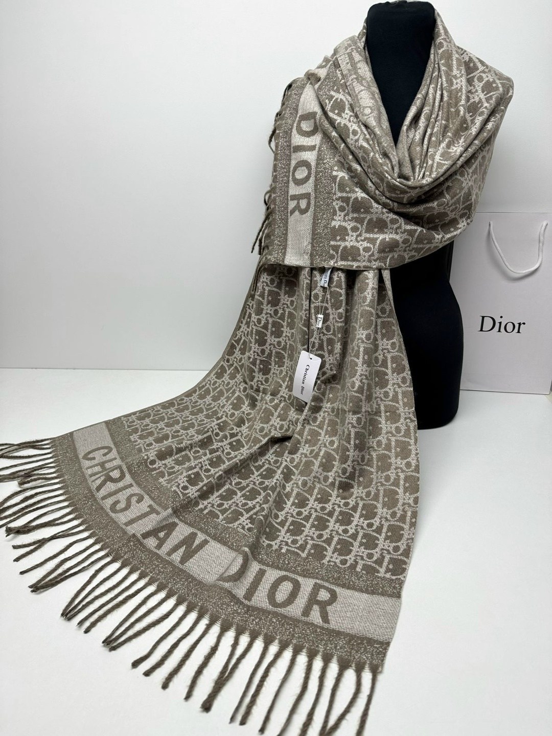 палантины dior,палантин christian dior,палантин диор,шарф dior,палантин женские