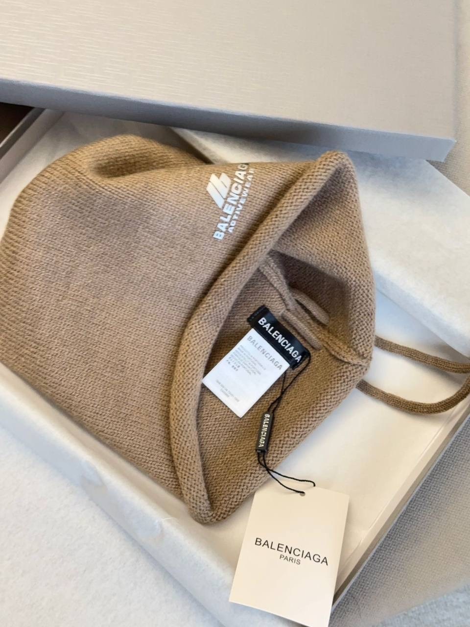 шапка balenciaga,шапка,брендовые шапки,шапка баленсиага женские,шапка модная