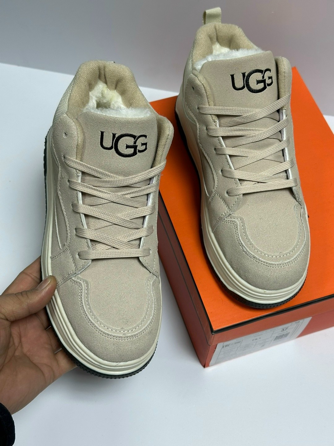 ,женские кроссовки,кроссовки женские зимние,зимние кроссовки,кроссовки модные